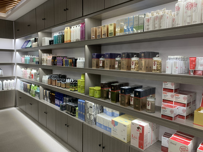 走進鹽城市鹽南高新區(qū)泉之源美材日用品經(jīng)營部 打造便捷生活，服務(wù)社區(qū)日常